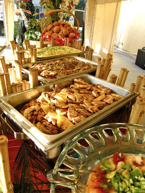 Simple finger food ideas Finger foods make great appetizers for parties and celebrations such as baby and bridal showers, game day, Christmas, and other holidays. Find here delicious and easy finger food ideas!